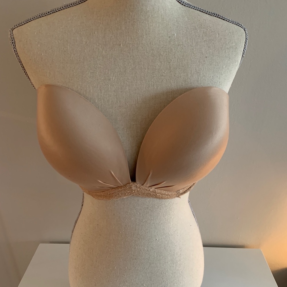 Victoria’s Secret STRAPLESS beige 36D padded new